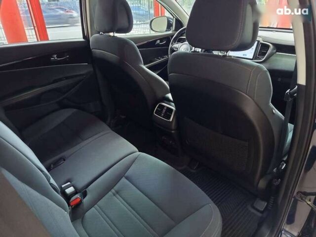 Киа Соренто, объемом двигателя 2.4 л и пробегом 151 тыс. км за 16200 $, фото 28 на Automoto.ua