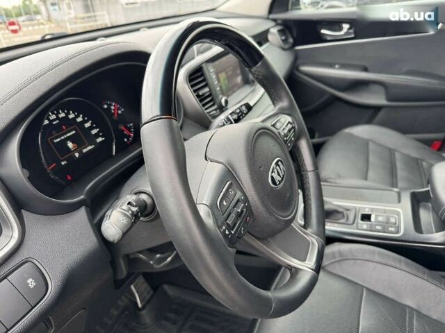 Киа Соренто, объемом двигателя 2.2 л и пробегом 289 тыс. км за 19990 $, фото 14 на Automoto.ua