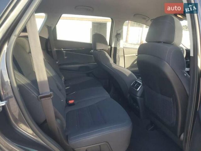 Киа Соренто, объемом двигателя 2.4 л и пробегом 97 тыс. км за 12600 $, фото 5 на Automoto.ua
