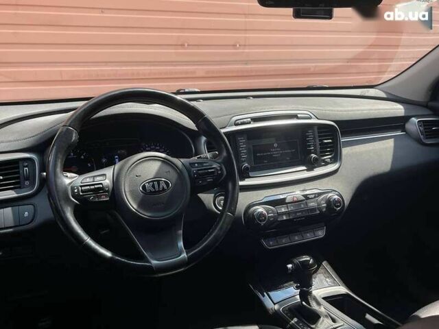 Киа Соренто, объемом двигателя 2.2 л и пробегом 166 тыс. км за 22000 $, фото 8 на Automoto.ua
