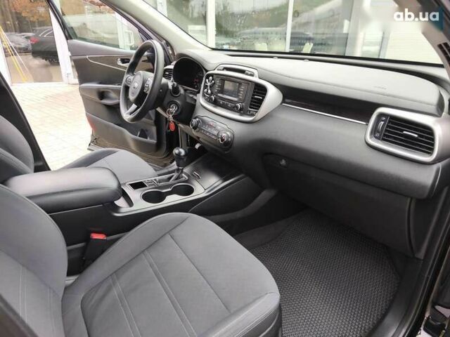 Кіа Соренто, об'ємом двигуна 2.4 л та пробігом 141 тис. км за 14700 $, фото 13 на Automoto.ua