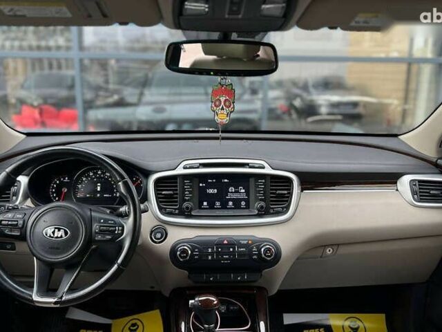 Кіа Соренто, об'ємом двигуна 2 л та пробігом 80 тис. км за 17700 $, фото 12 на Automoto.ua