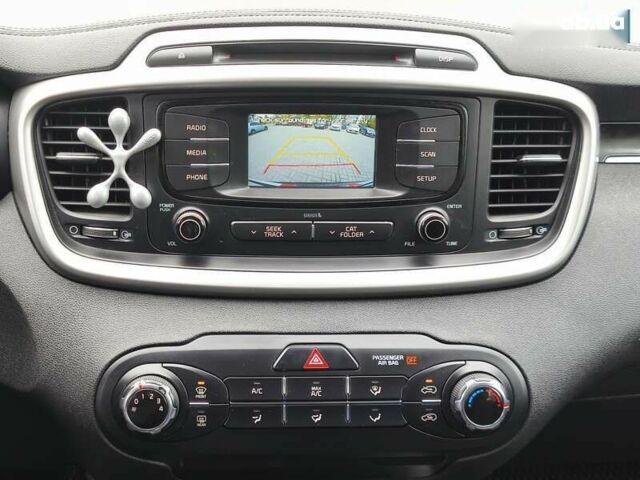 Кіа Соренто, об'ємом двигуна 2.4 л та пробігом 141 тис. км за 14700 $, фото 16 на Automoto.ua