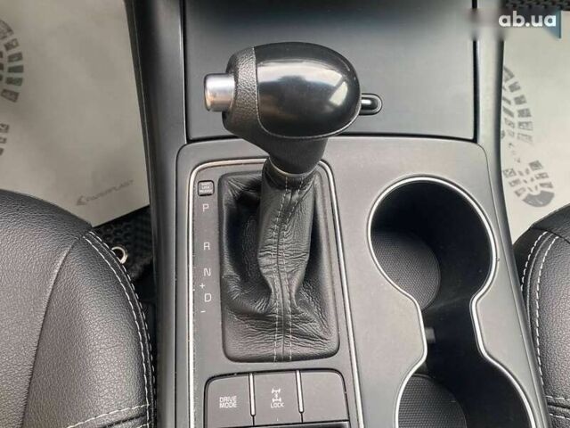 Кіа Соренто, об'ємом двигуна 0 л та пробігом 83 тис. км за 18700 $, фото 14 на Automoto.ua