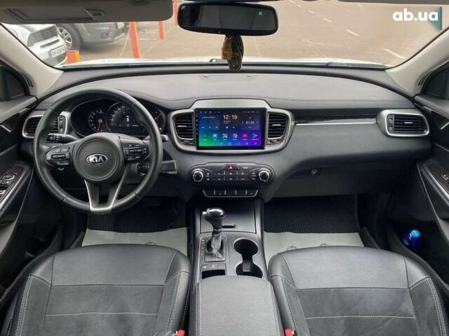 Кіа Соренто, об'ємом двигуна 0 л та пробігом 83 тис. км за 18700 $, фото 10 на Automoto.ua