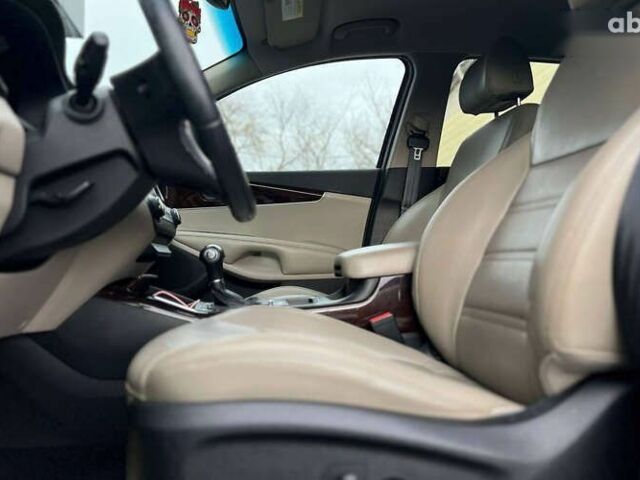 Кіа Соренто, об'ємом двигуна 2 л та пробігом 80 тис. км за 17700 $, фото 8 на Automoto.ua