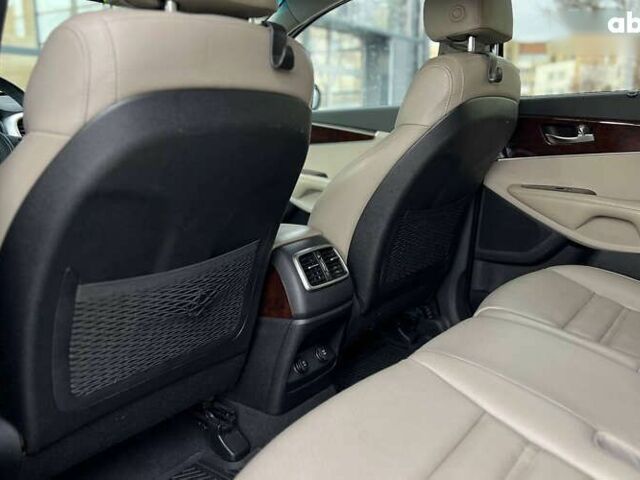 Кіа Соренто, об'ємом двигуна 2 л та пробігом 80 тис. км за 17700 $, фото 19 на Automoto.ua