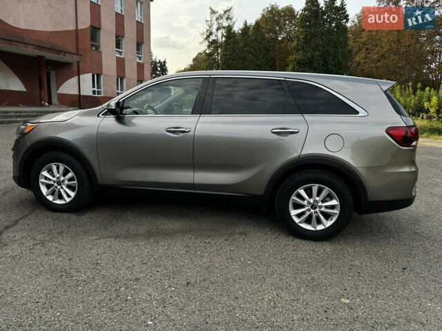 Киа Соренто, объемом двигателя 3.3 л и пробегом 169 тыс. км за 15000 $, фото 9 на Automoto.ua