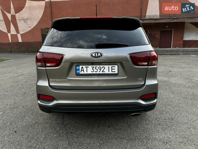 Киа Соренто, объемом двигателя 3.3 л и пробегом 169 тыс. км за 15000 $, фото 7 на Automoto.ua