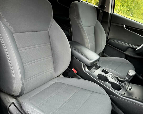 Киа Соренто, объемом двигателя 3.3 л и пробегом 169 тыс. км за 15000 $, фото 14 на Automoto.ua
