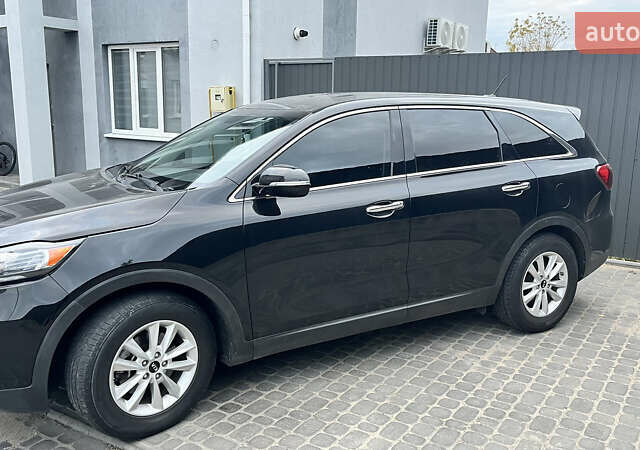 Киа Соренто, объемом двигателя 3.34 л и пробегом 102 тыс. км за 17800 $, фото 2 на Automoto.ua