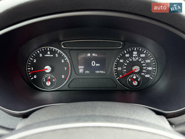 Киа Соренто, объемом двигателя 3.3 л и пробегом 169 тыс. км за 15000 $, фото 20 на Automoto.ua