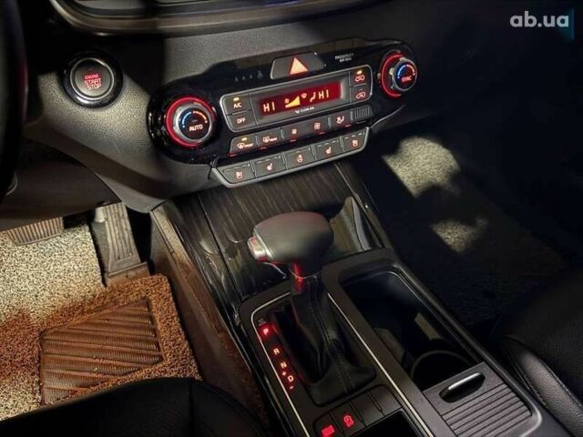 Киа Соренто, объемом двигателя 2 л и пробегом 131 тыс. км за 26300 $, фото 14 на Automoto.ua