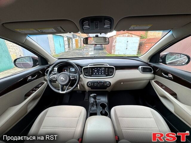 Киа Соренто, объемом двигателя 2.4 л и пробегом 68 тыс. км за 16999 $, фото 8 на Automoto.ua