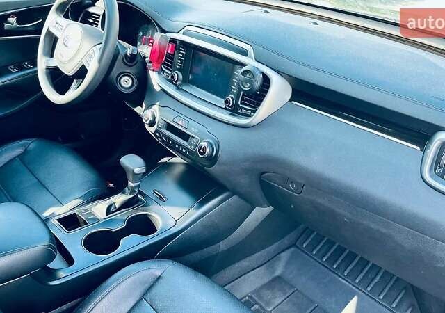Киа Соренто, объемом двигателя 3.34 л и пробегом 102 тыс. км за 17800 $, фото 15 на Automoto.ua