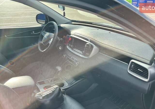 Киа Соренто, объемом двигателя 3.34 л и пробегом 102 тыс. км за 17800 $, фото 34 на Automoto.ua