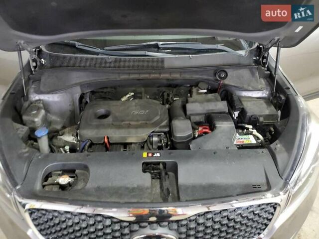 Киа Соренто, объемом двигателя 2.4 л и пробегом 153 тыс. км за 2200 $, фото 11 на Automoto.ua