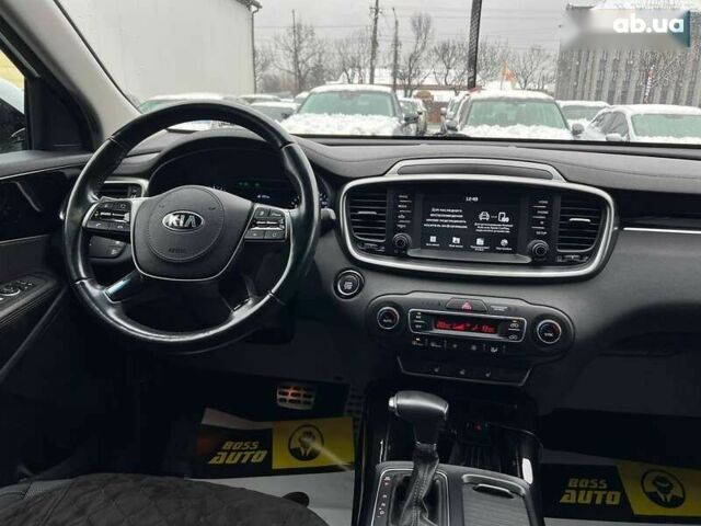 Киа Соренто, объемом двигателя 2.2 л и пробегом 51 тыс. км за 31000 $, фото 11 на Automoto.ua