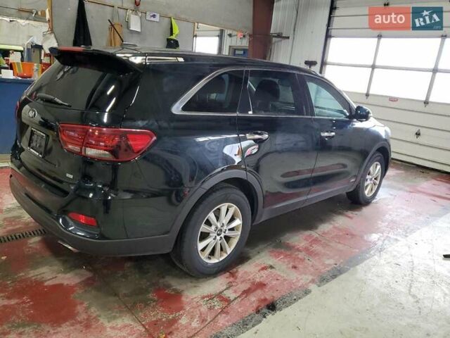 Киа Соренто, объемом двигателя 0 л и пробегом 67 тыс. км за 3100 $, фото 2 на Automoto.ua
