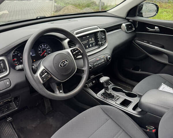 Киа Соренто, объемом двигателя 0 л и пробегом 170 тыс. км за 13800 $, фото 4 на Automoto.ua