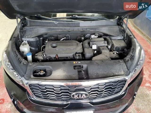 Киа Соренто, объемом двигателя 0 л и пробегом 67 тыс. км за 3100 $, фото 11 на Automoto.ua