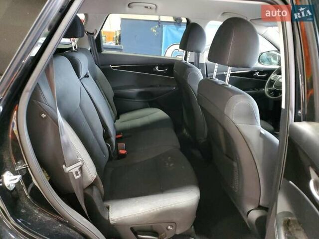 Киа Соренто, объемом двигателя 0 л и пробегом 67 тыс. км за 3100 $, фото 10 на Automoto.ua