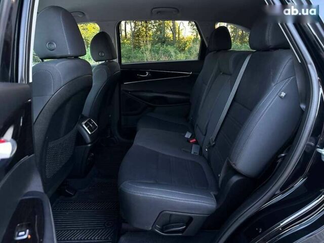 Кіа Соренто, об'ємом двигуна 3.3 л та пробігом 170 тис. км за 15990 $, фото 19 на Automoto.ua