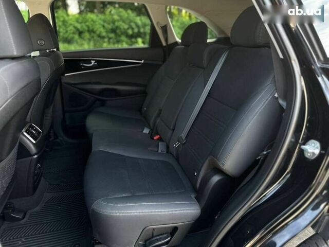 Кіа Соренто, об'ємом двигуна 3.3 л та пробігом 170 тис. км за 17990 $, фото 15 на Automoto.ua