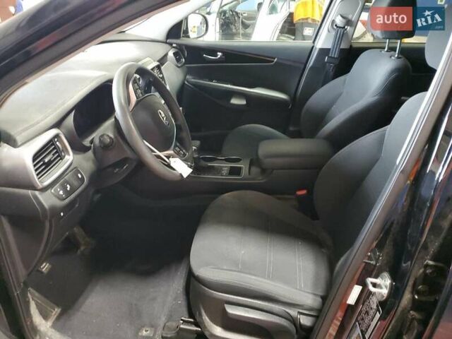 Киа Соренто, объемом двигателя 0 л и пробегом 67 тыс. км за 3100 $, фото 6 на Automoto.ua