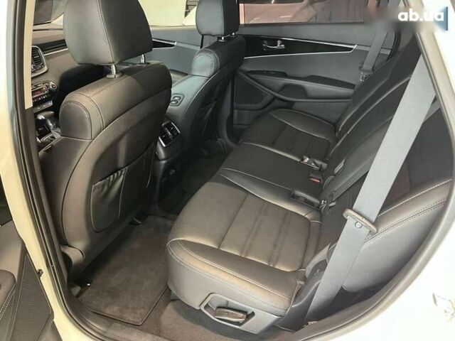 Киа Соренто, объемом двигателя 2 л и пробегом 95 тыс. км за 27500 $, фото 19 на Automoto.ua
