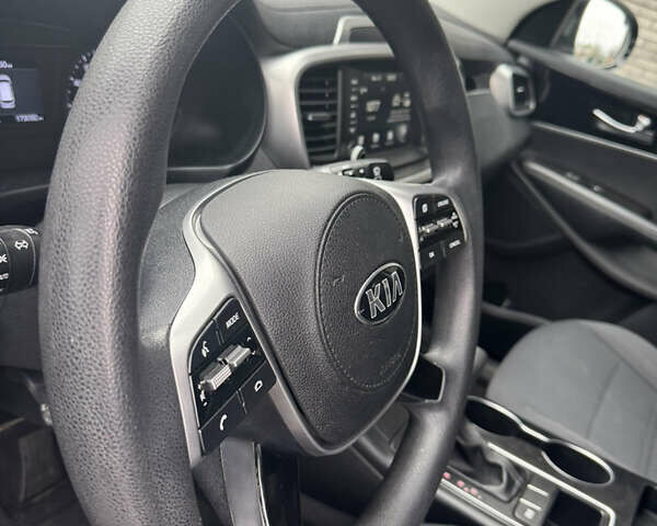Киа Соренто, объемом двигателя 0 л и пробегом 170 тыс. км за 13800 $, фото 10 на Automoto.ua