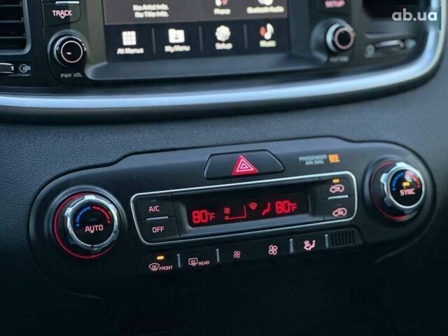 Киа Соренто, объемом двигателя 3.3 л и пробегом 170 тыс. км за 16800 $, фото 28 на Automoto.ua