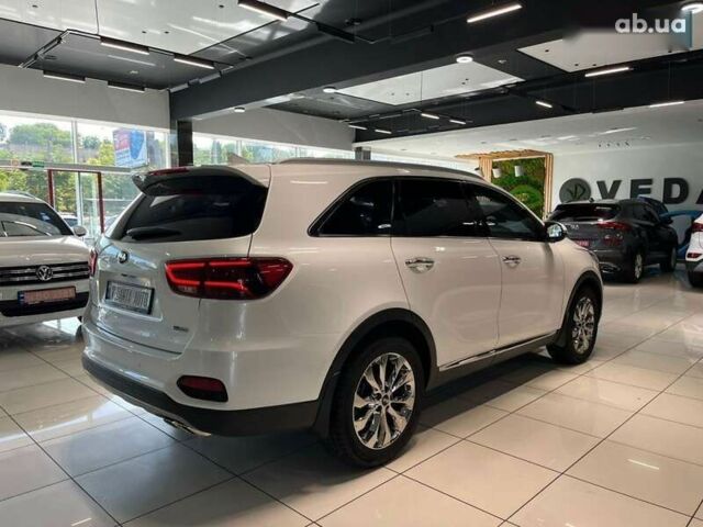 Киа Соренто, объемом двигателя 2 л и пробегом 95 тыс. км за 27500 $, фото 3 на Automoto.ua