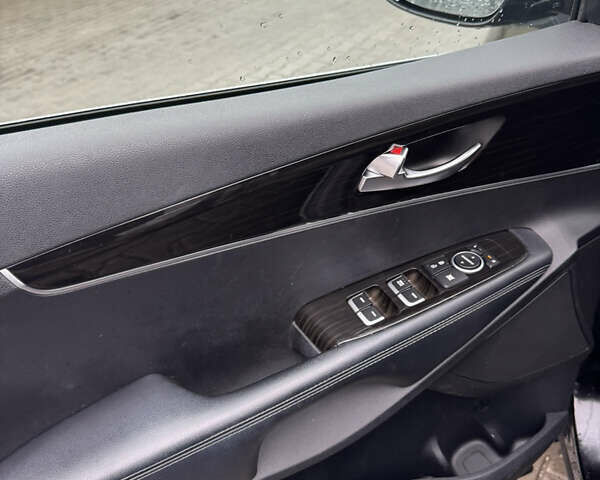 Киа Соренто, объемом двигателя 0 л и пробегом 170 тыс. км за 13800 $, фото 5 на Automoto.ua