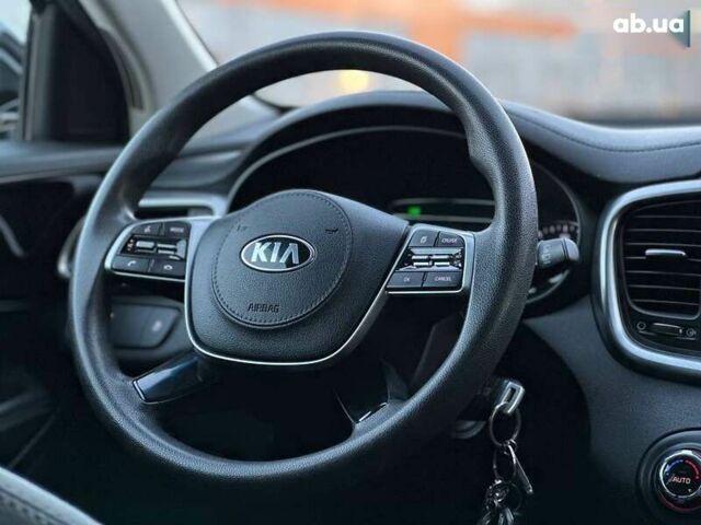 Киа Соренто, объемом двигателя 3.3 л и пробегом 170 тыс. км за 16800 $, фото 20 на Automoto.ua