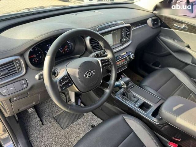 Киа Соренто, объемом двигателя 2 л и пробегом 91 тыс. км за 26500 $, фото 13 на Automoto.ua
