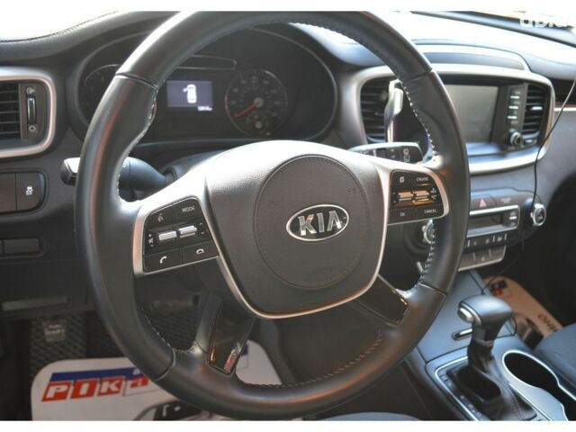 Киа Соренто, объемом двигателя 0 л и пробегом 21 тыс. км за 28900 $, фото 7 на Automoto.ua