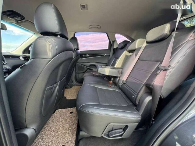 Киа Соренто, объемом двигателя 2 л и пробегом 91 тыс. км за 26500 $, фото 22 на Automoto.ua