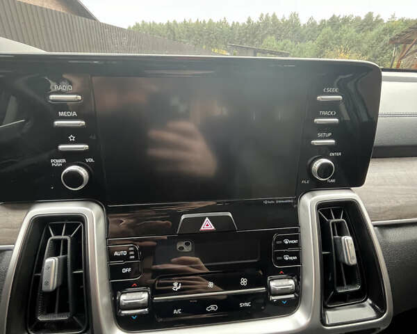 Киа Соренто, объемом двигателя 2.5 л и пробегом 60 тыс. км за 29000 $, фото 16 на Automoto.ua