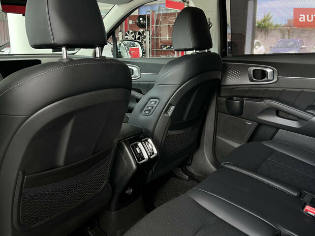 Киа Соренто, объемом двигателя 2.15 л и пробегом 0 тыс. км за 67815 $, фото 11 на Automoto.ua