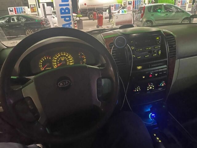 Киа Соренто 2004 в Киеве на Automoto.ua Желтый Киа Соренто, объемом двигателя 3.5 л и пробегом 130 тыс. км за 8000 $, фото 5 на Automoto.ua