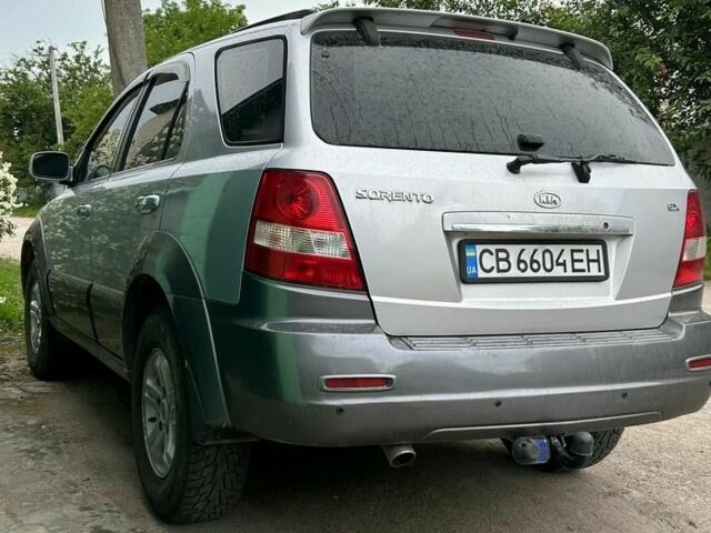 Сірий Кіа Соренто, об'ємом двигуна 2.4 л та пробігом 195 тис. км за 6000 $, фото 1 на Automoto.ua