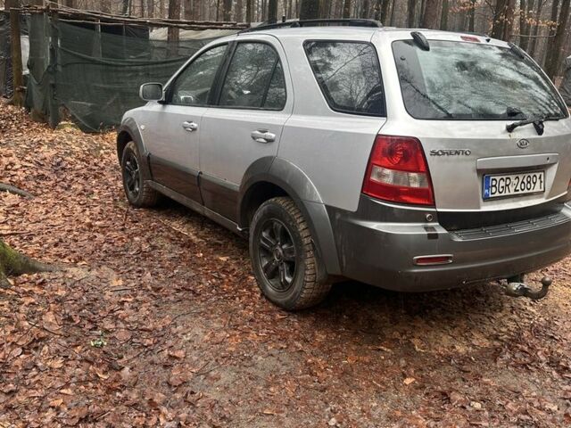 Сірий Кіа Соренто, об'ємом двигуна 2.5 л та пробігом 250 тис. км за 5500 $, фото 3 на Automoto.ua