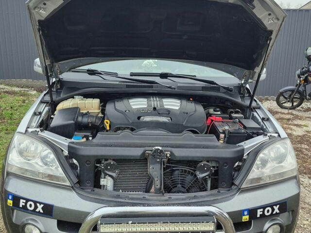 Сірий Кіа Соренто, об'ємом двигуна 2 л та пробігом 125 тис. км за 6626 $, фото 3 на Automoto.ua