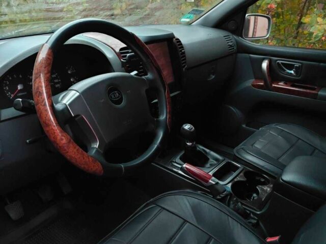 Сірий Кіа Соренто, об'ємом двигуна 2.5 л та пробігом 240 тис. км за 6523 $, фото 13 на Automoto.ua