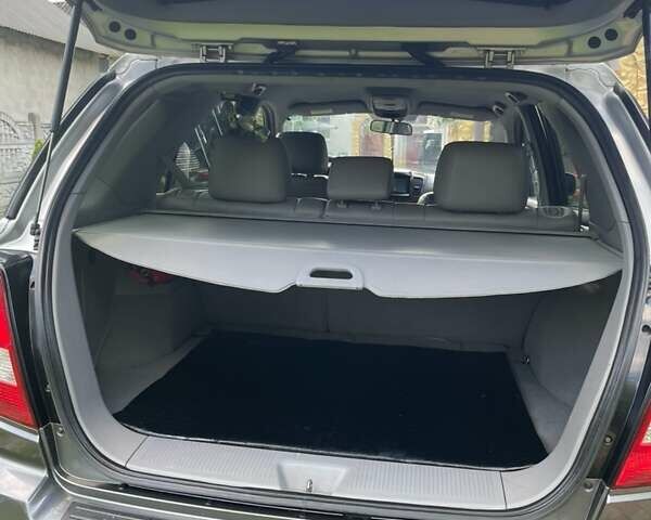 Киа Соренто 2003 в Яворове на Automoto.ua Серый Киа Соренто, объемом двигателя 2.4 л и пробегом 310 тыс. км за 5600 $, фото 6 на Automoto.ua