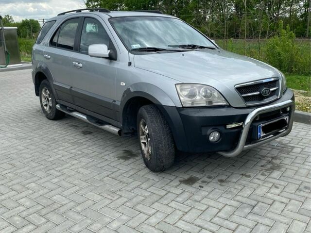 Серый Киа Соренто, объемом двигателя 3.5 л и пробегом 350 тыс. км за 2950 $, фото 2 на Automoto.ua