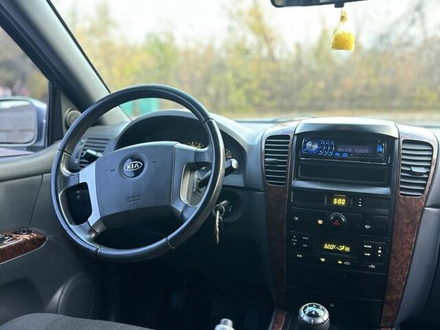 Кіа Соренто 2003 у Славянске на Automoto.ua Сірий Кіа Соренто, об'ємом двигуна 2.5 л та пробігом 350 тис. км за 3500 $, фото 10 на Automoto.ua