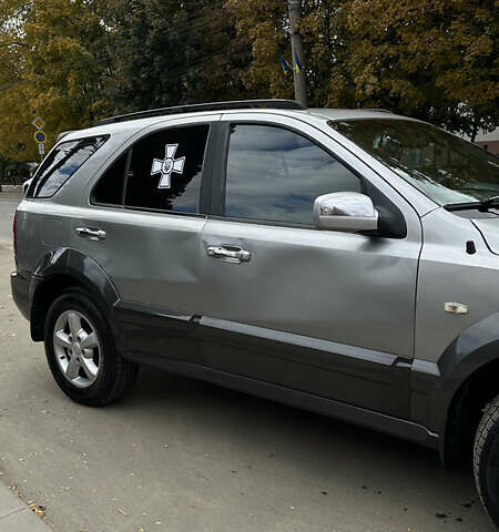 Киа Соренто 2003 в Черновцах на Automoto.ua Серый Киа Соренто, объемом двигателя 2.5 л и пробегом 312 тыс. км за 5300 $, фото 31 на Automoto.ua