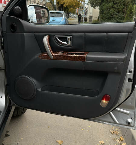 Киа Соренто 2003 в Черновцах на Automoto.ua Серый Киа Соренто, объемом двигателя 2.5 л и пробегом 312 тыс. км за 5300 $, фото 9 на Automoto.ua